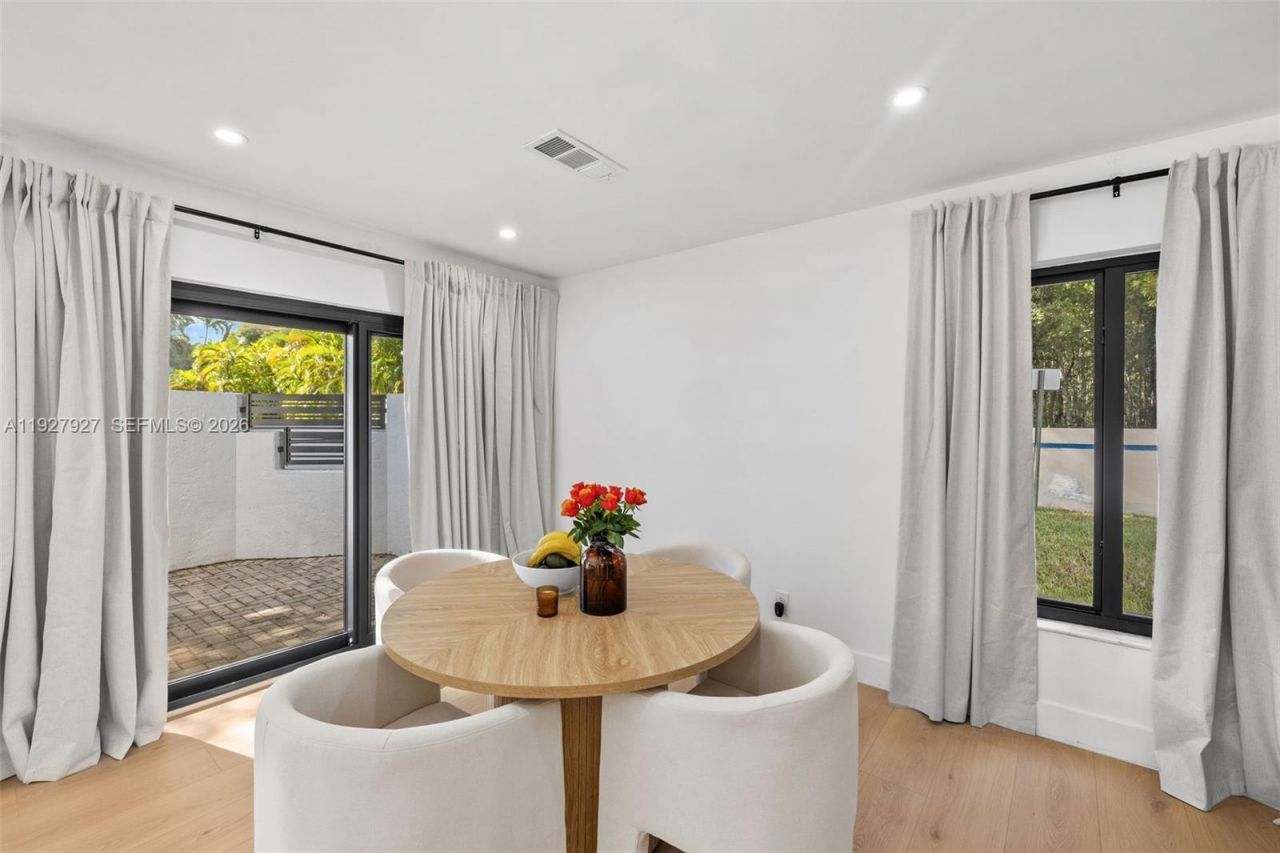 21216 Harbor Way, Unit 158-15, Aventura, FL 33180 Photo