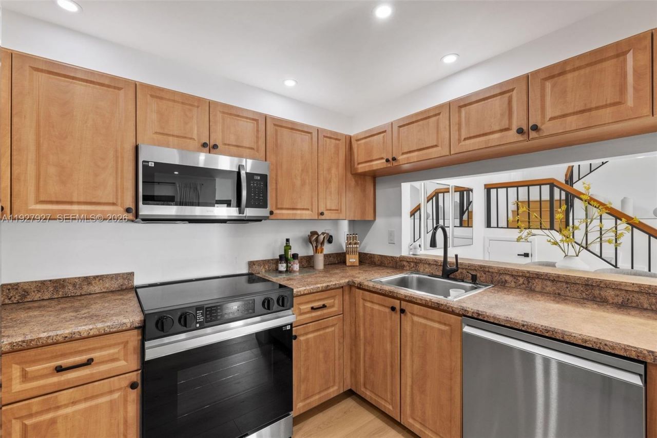 21216 Harbor Way, Unit 158-15, Aventura, FL 33180 Photo