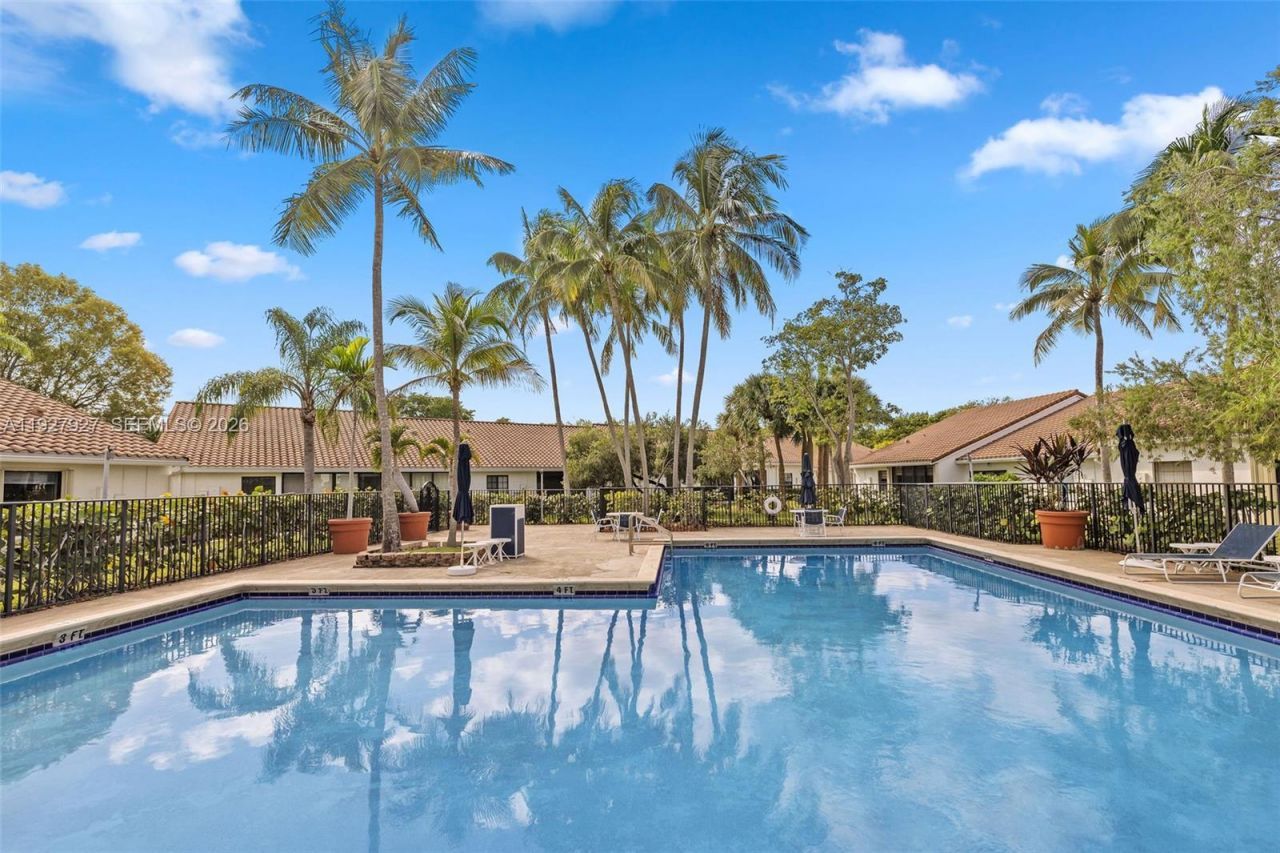 21216 Harbor Way, Unit 158-15, Aventura, FL 33180 Photo