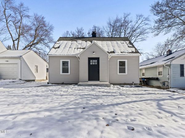 22 Elmwood Court, Wynantskill, NY 12198