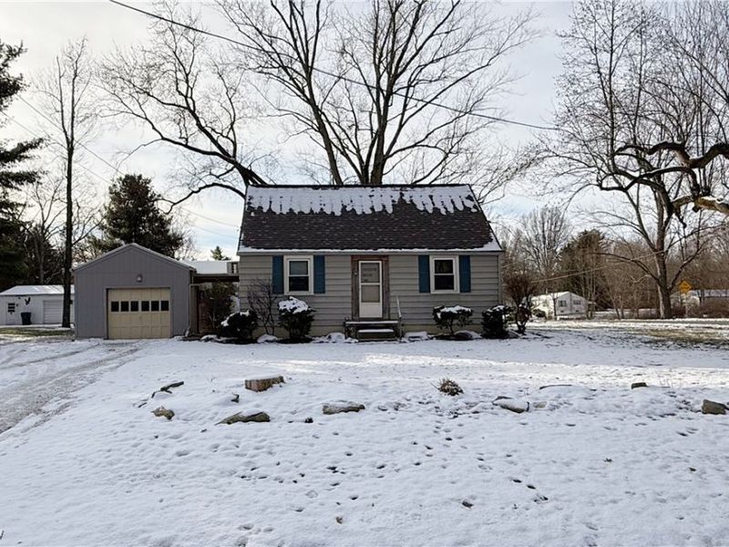 16190 River Street NE, Alliance, OH 44601 Photo 1