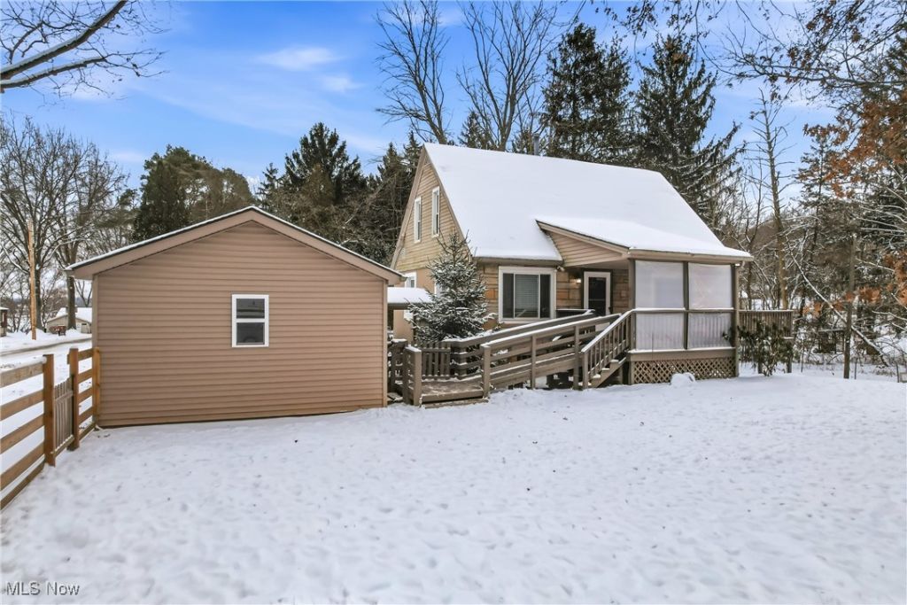 9501 New Buffalo Road, Canfield, OH 44406 Main Photo