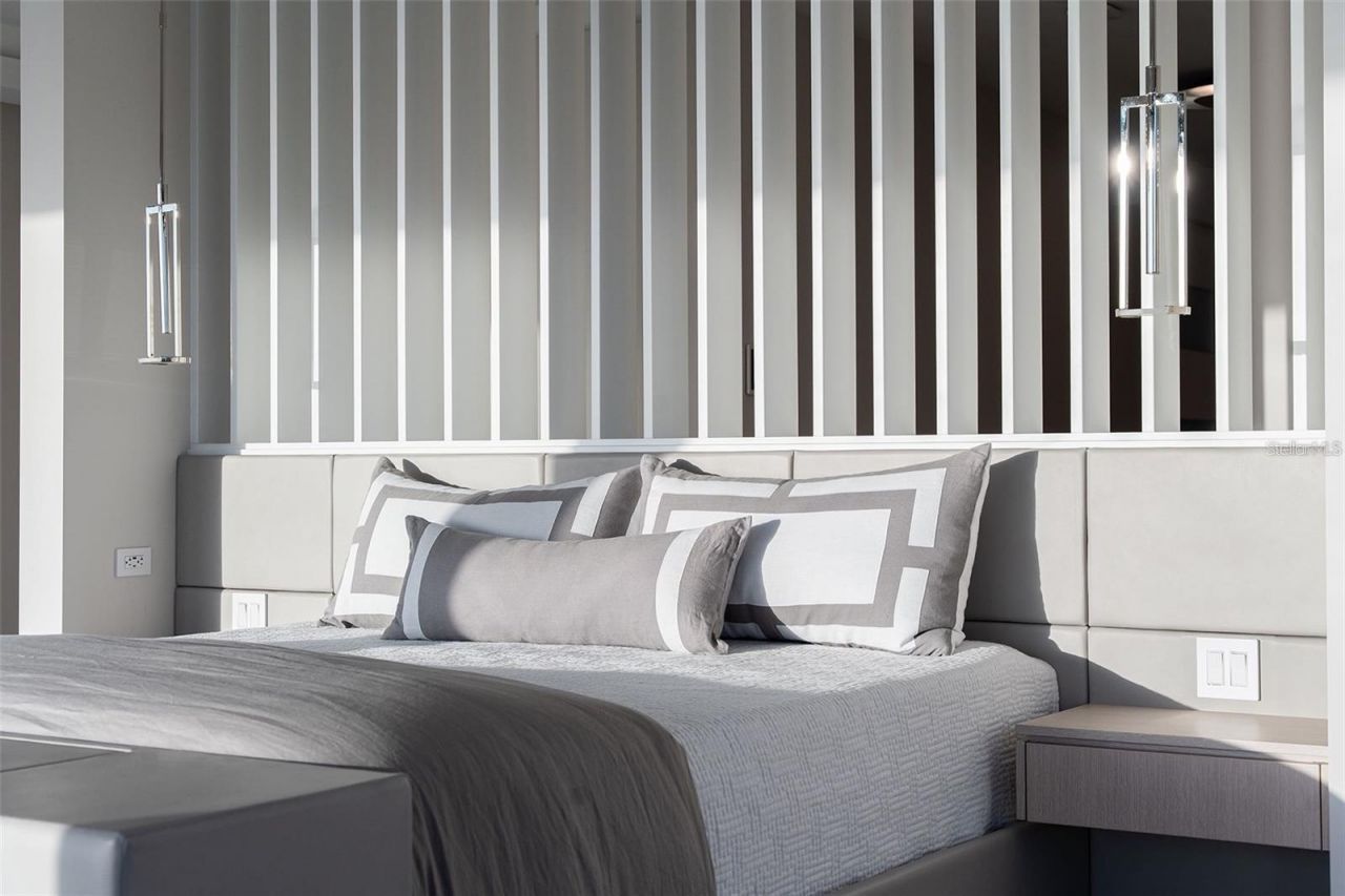 104 Sunset Lane, Holmes Beach, FL 34217 Photo