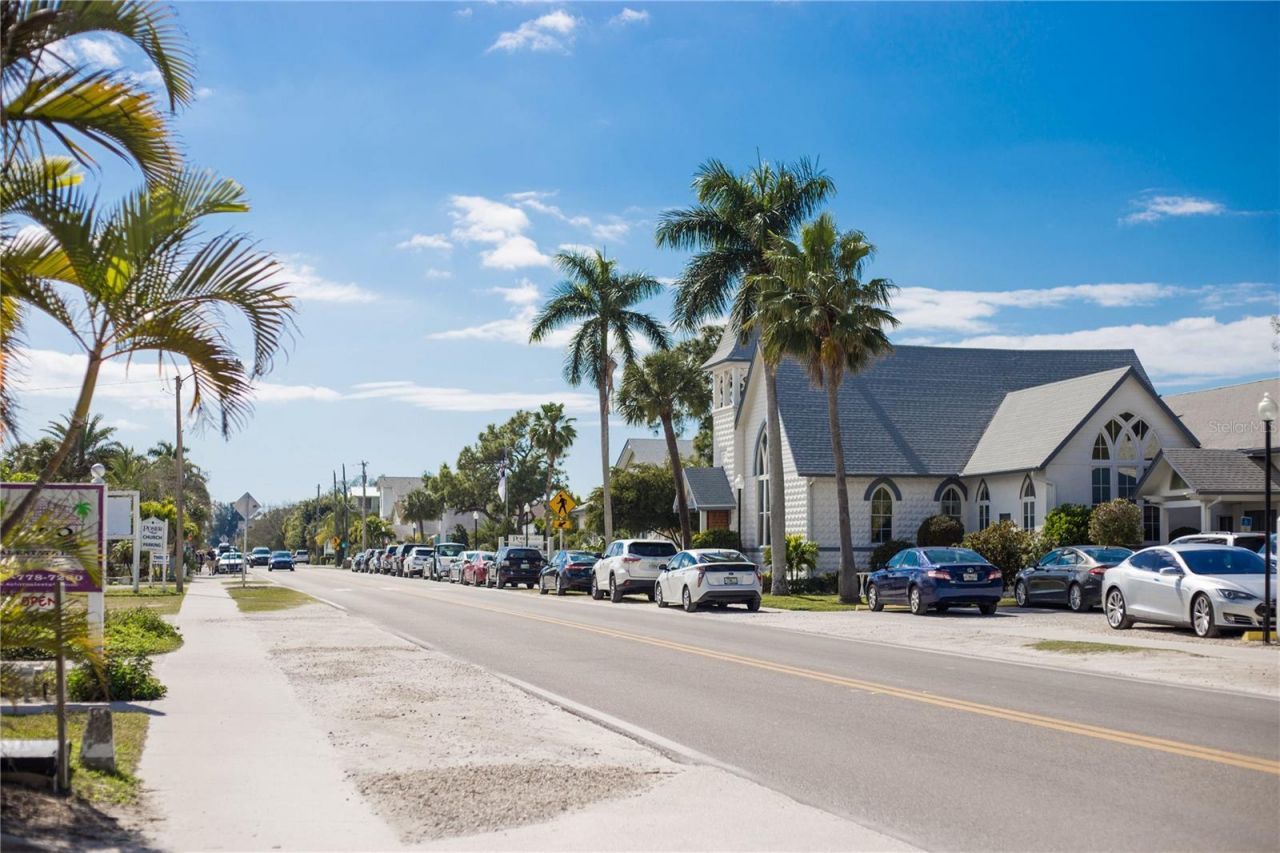 104 Sunset Lane, Holmes Beach, FL 34217 Photo