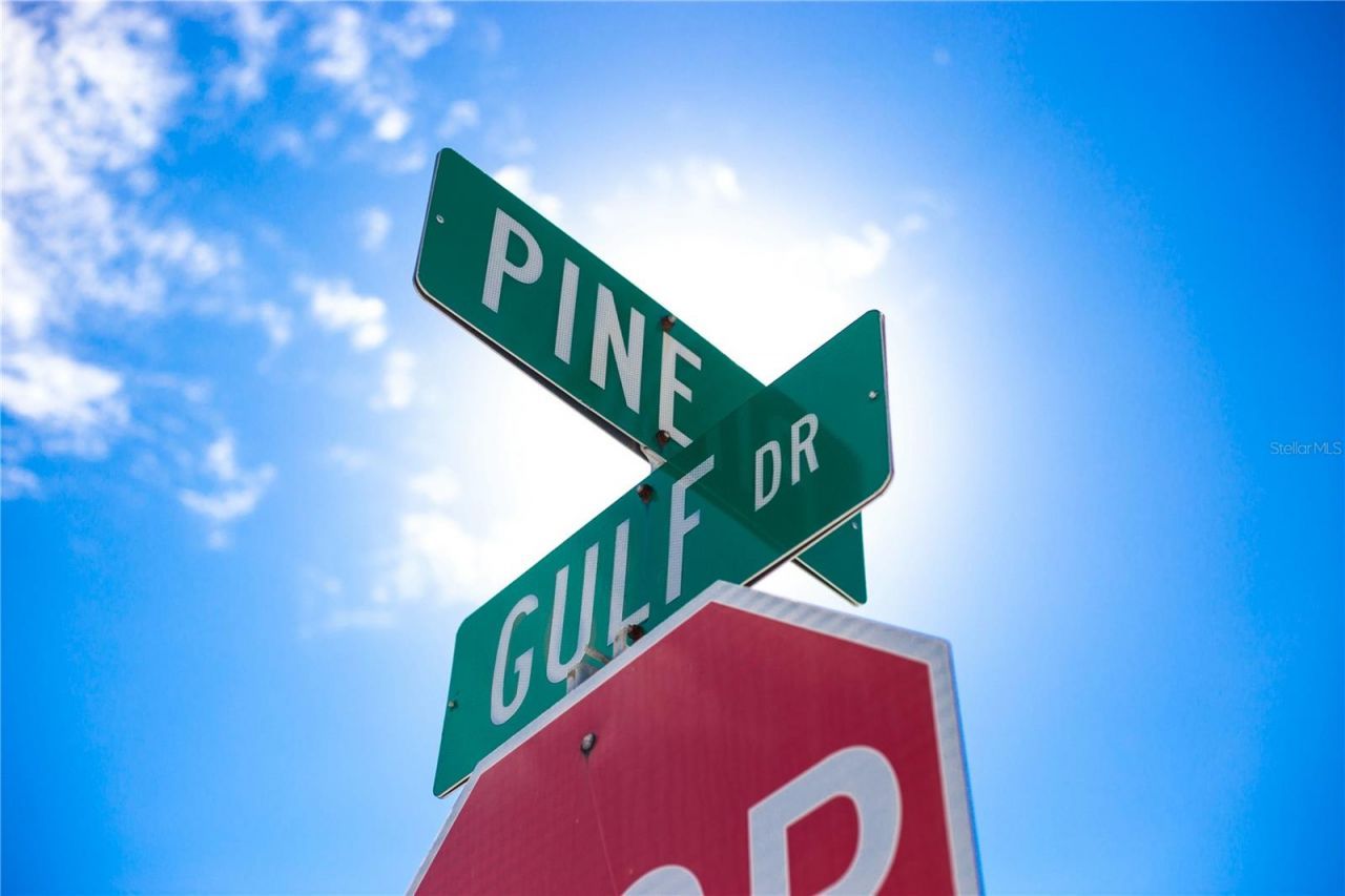 104 Sunset Lane, Holmes Beach, FL 34217 Photo