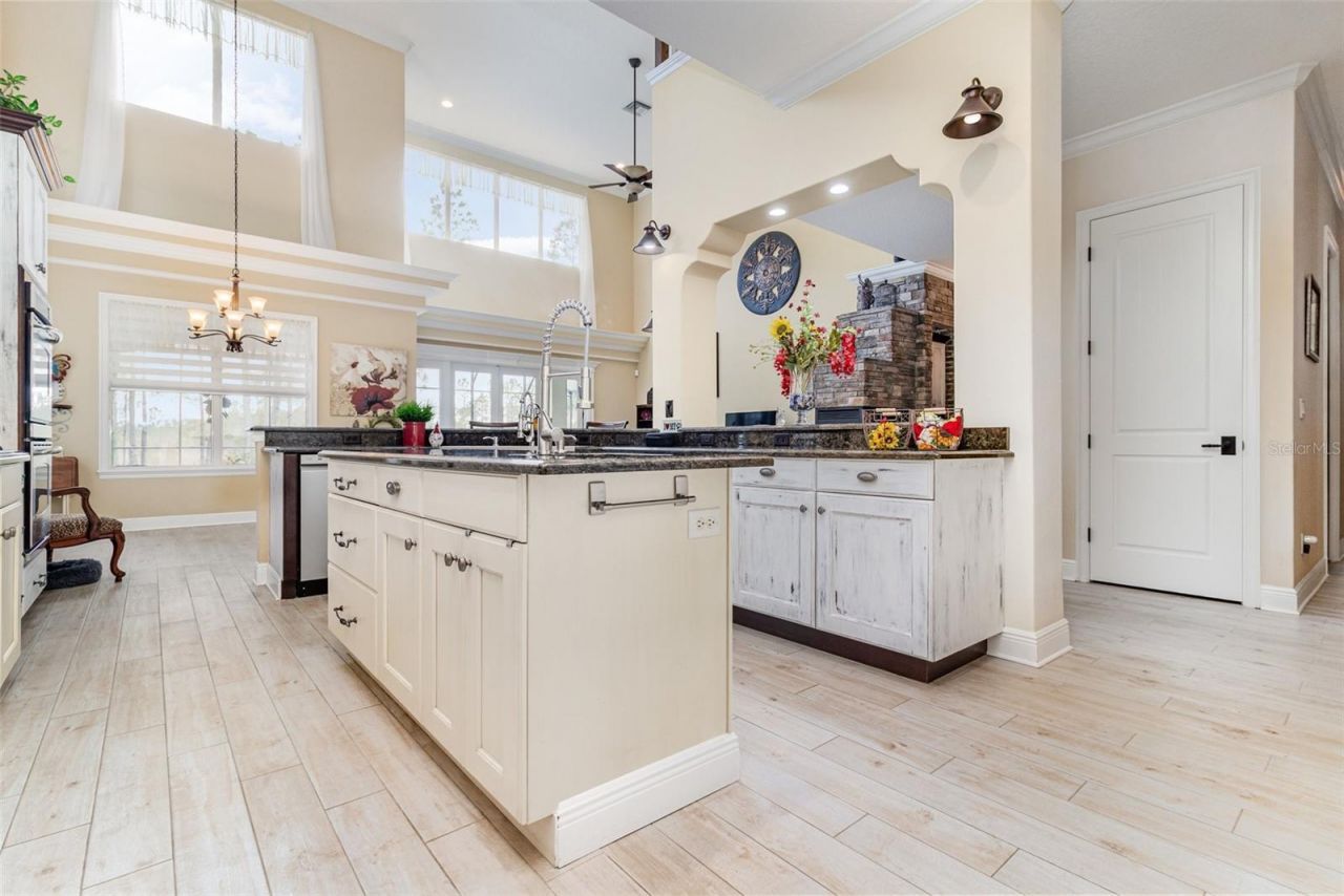 404 Long And Winding Road, Howey in the Hills, FL 34737 Photo