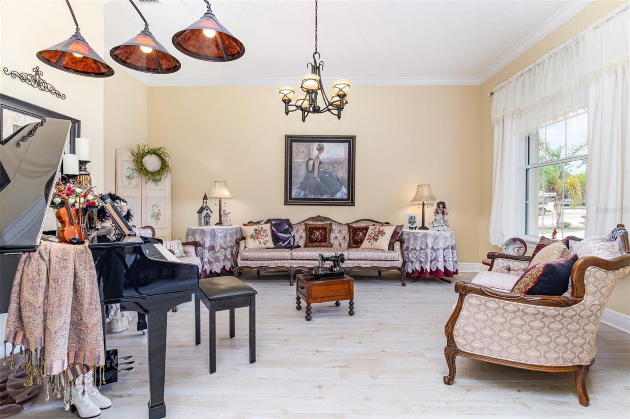 404 Long And Winding Road, Howey in the Hills, FL 34737 Photo