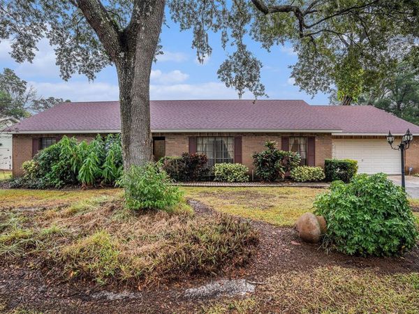 2110 SILOAM SPRINGS DRIVE, DOVER, FL 33527