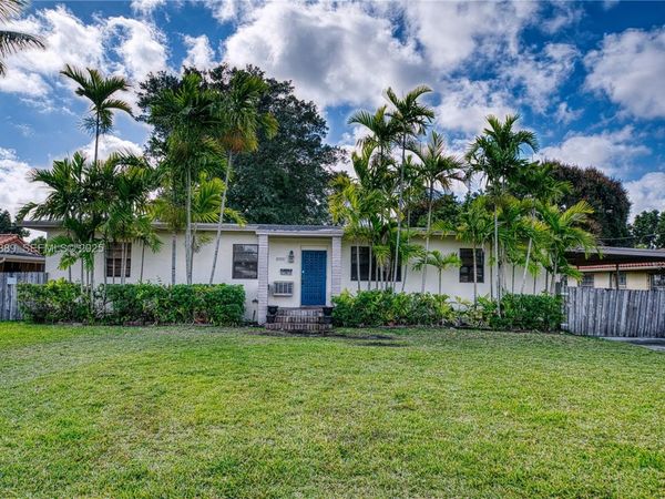 6550 SW 27th St, Miami, FL 33155