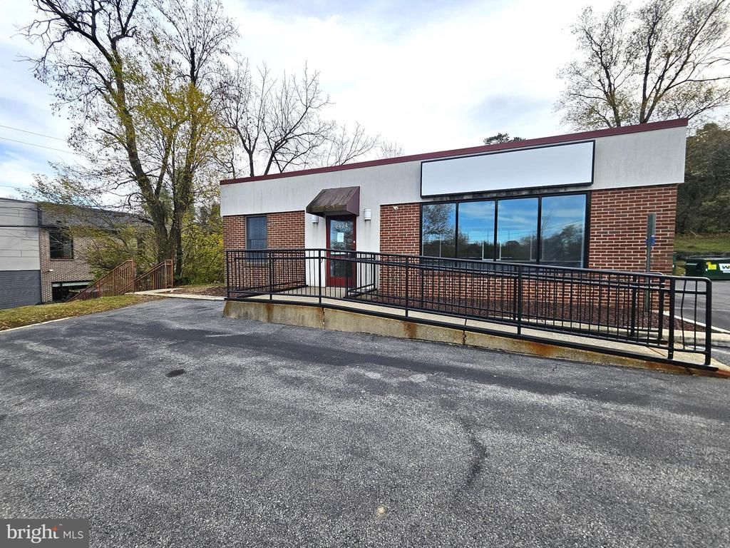 3404 HAMILTON BOULEVARD, ALLENTOWN, PA 18103