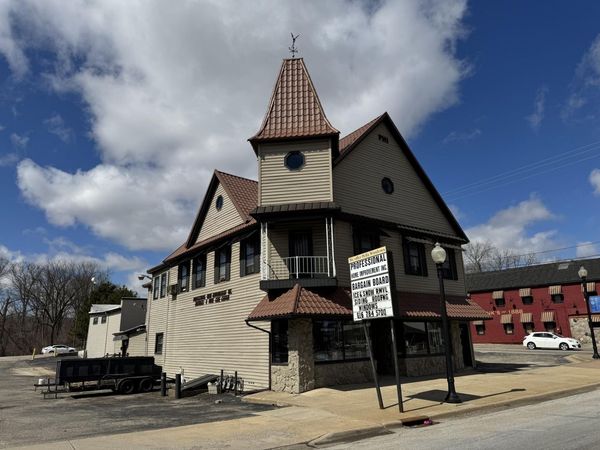 3955 W River Drive NE, Comstock Park, MI 49321