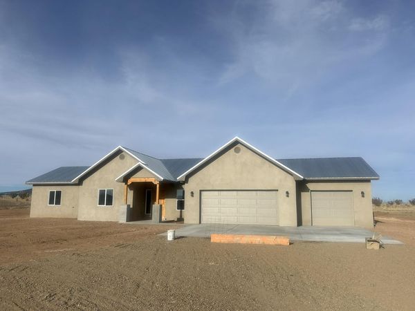 33 Rory Road, Edgewood, NM 87015