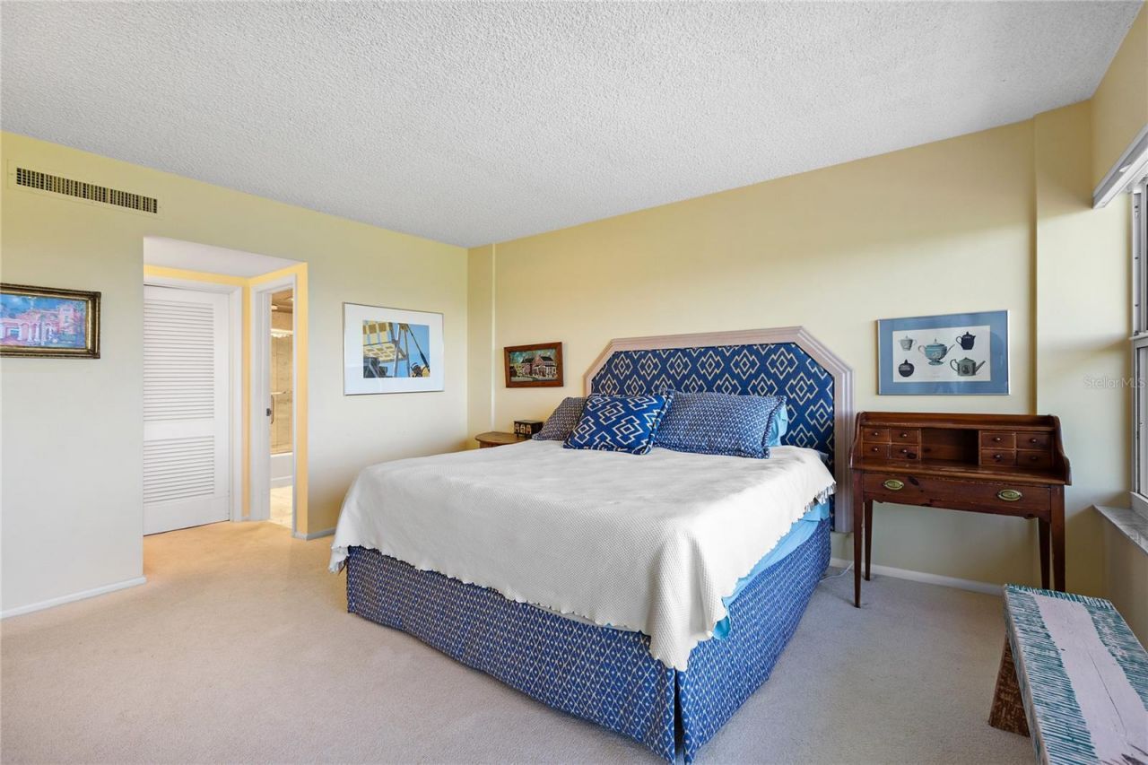 601 Longboat Club Road, Unit 902S, Longboat Key, FL 34228 Photo