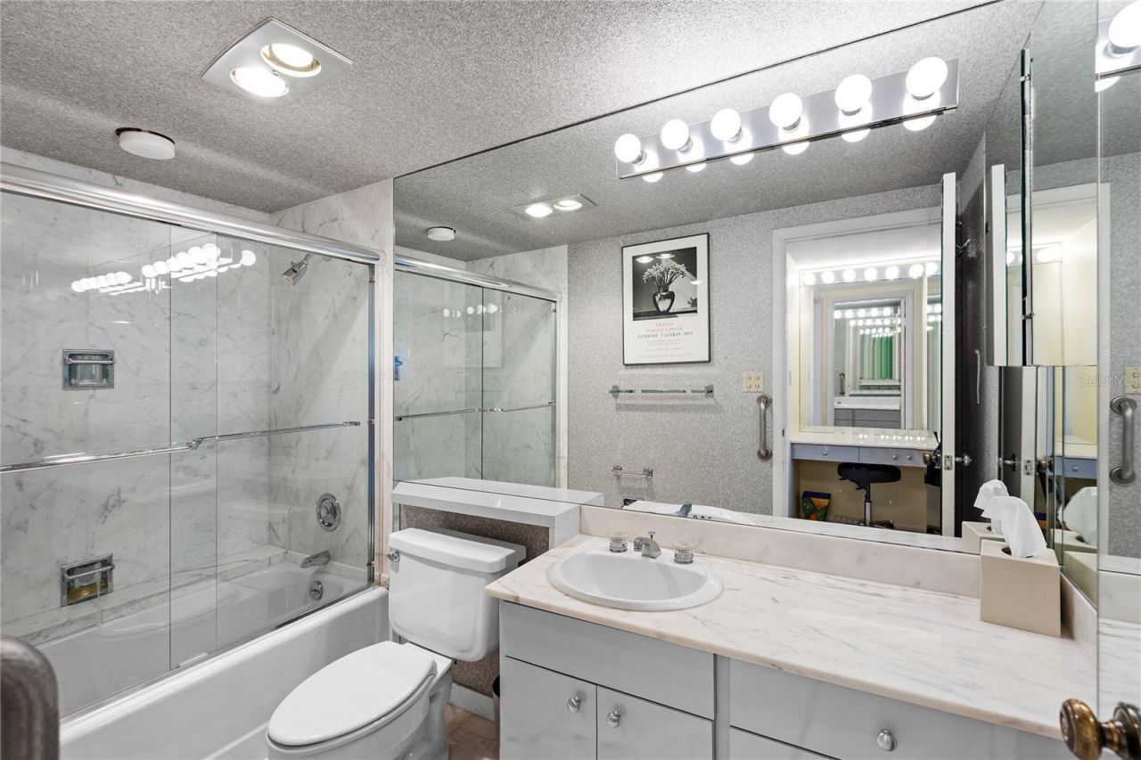 601 Longboat Club Road, Unit 902S, Longboat Key, FL 34228 Photo