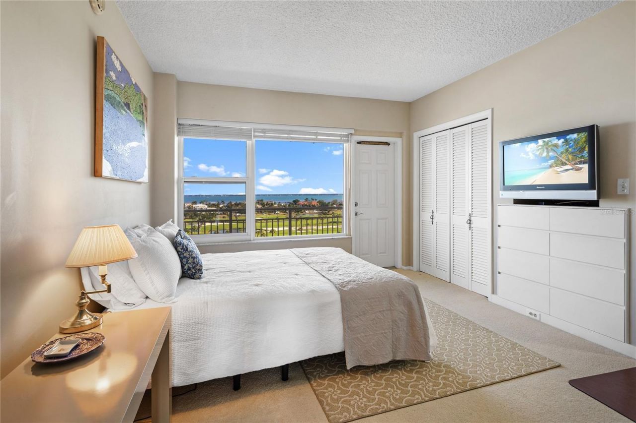 601 Longboat Club Road, Unit 902S, Longboat Key, FL 34228 Photo