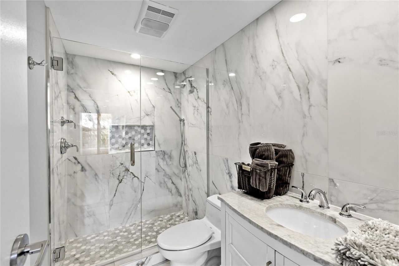 601 Longboat Club Road, Unit 902S, Longboat Key, FL 34228 Photo