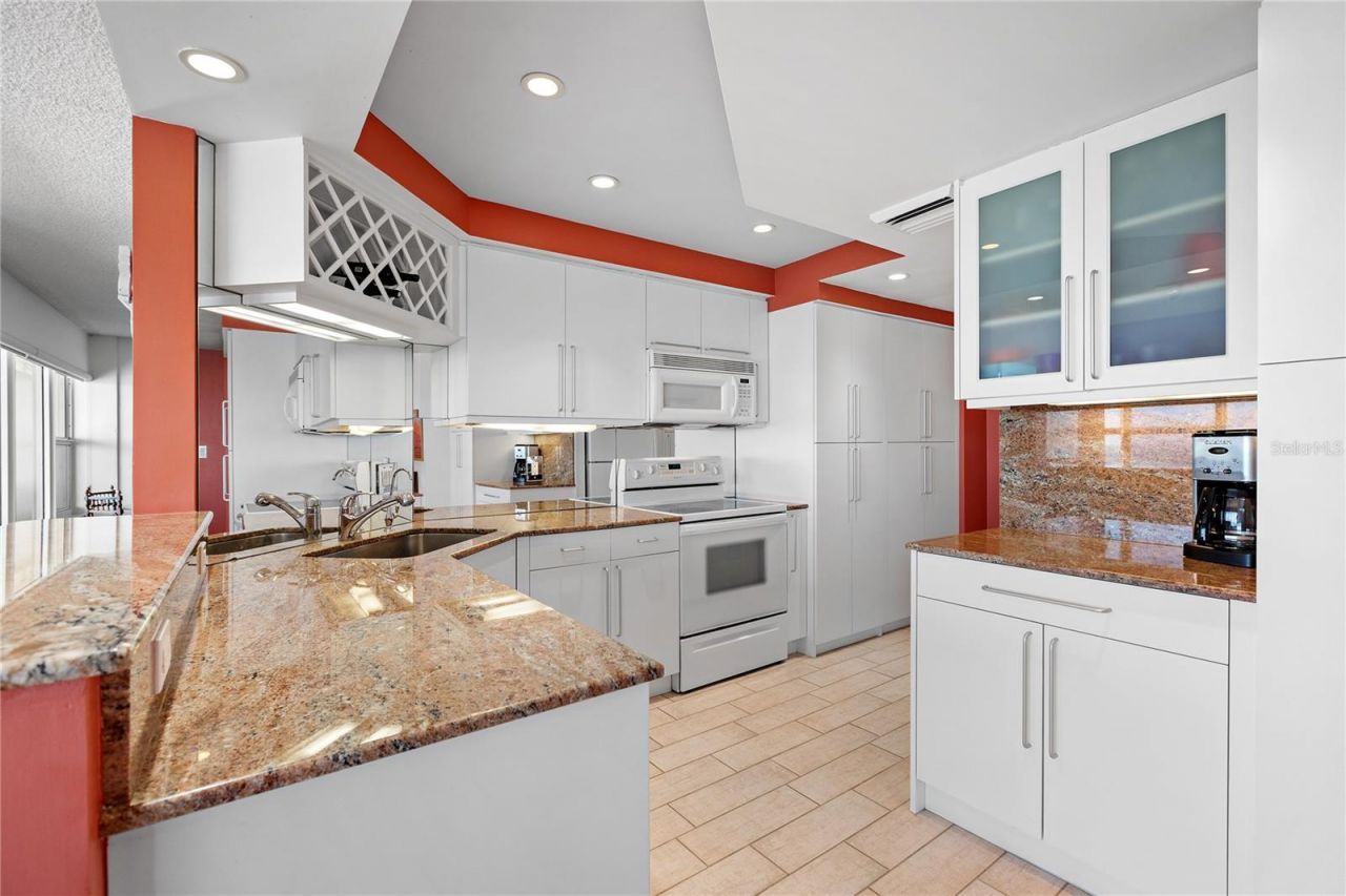 601 Longboat Club Road, Unit 902S, Longboat Key, FL 34228 Photo