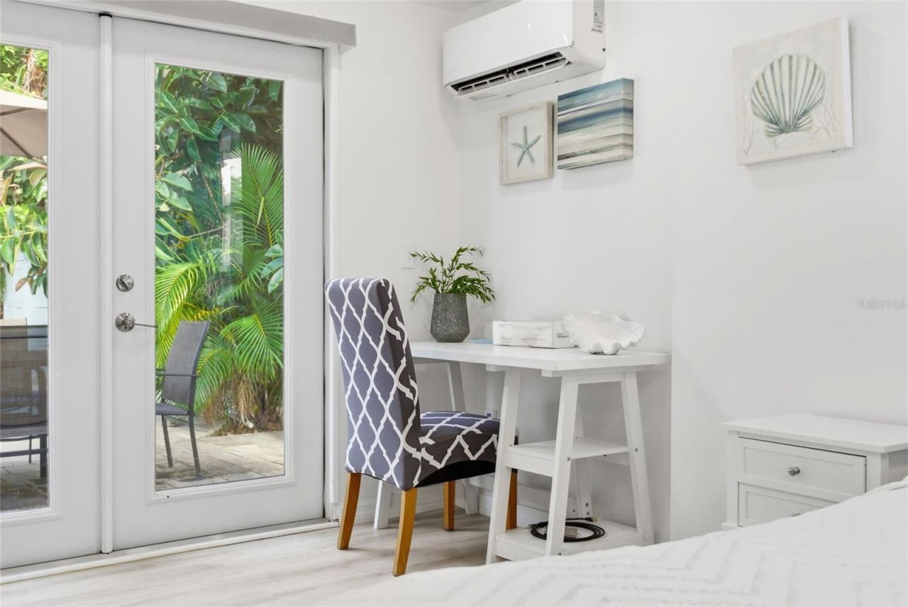 1249 Essex Drive N, Saint Petersburg, FL 33710 Photo