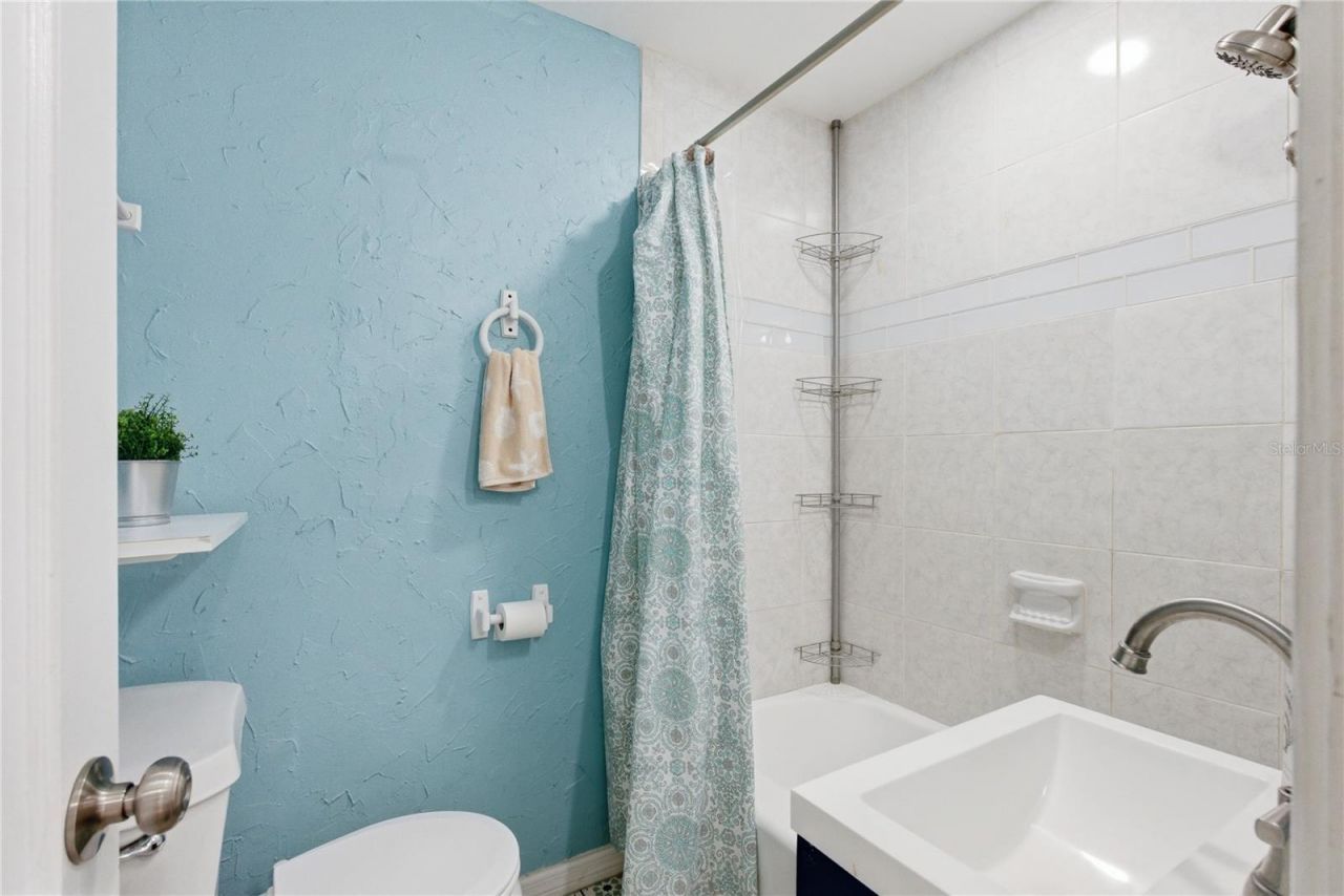 1249 Essex Drive N, Saint Petersburg, FL 33710 Photo