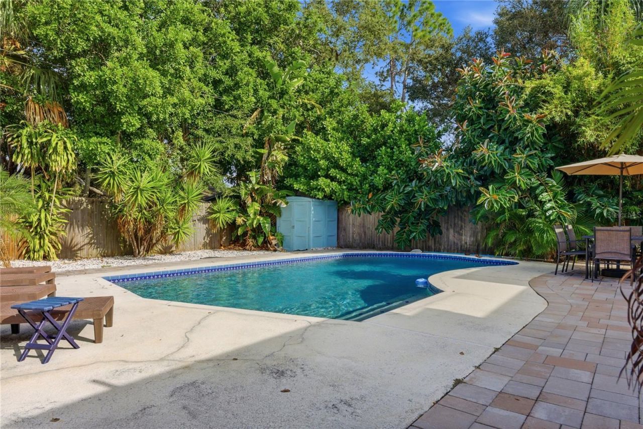 1249 Essex Drive N, Saint Petersburg, FL 33710 Photo