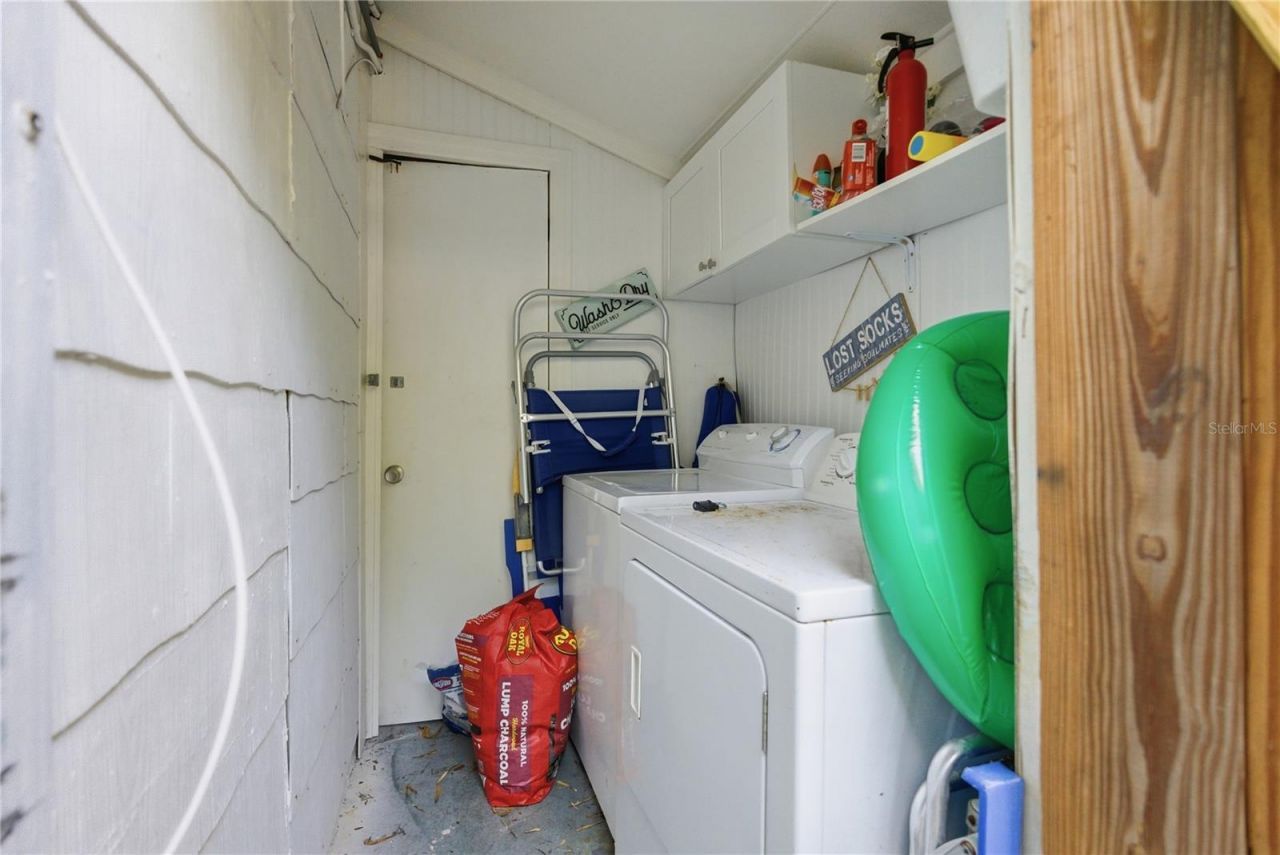 1249 Essex Drive N, Saint Petersburg, FL 33710 Photo