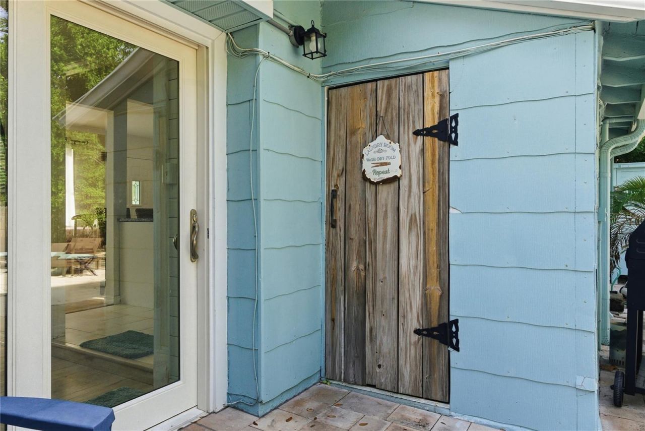 1249 Essex Drive N, Saint Petersburg, FL 33710 Photo