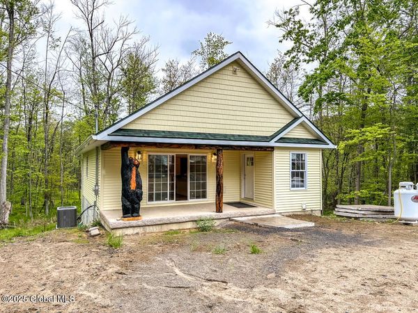 25 Forest Road, Lake George, NY 12845