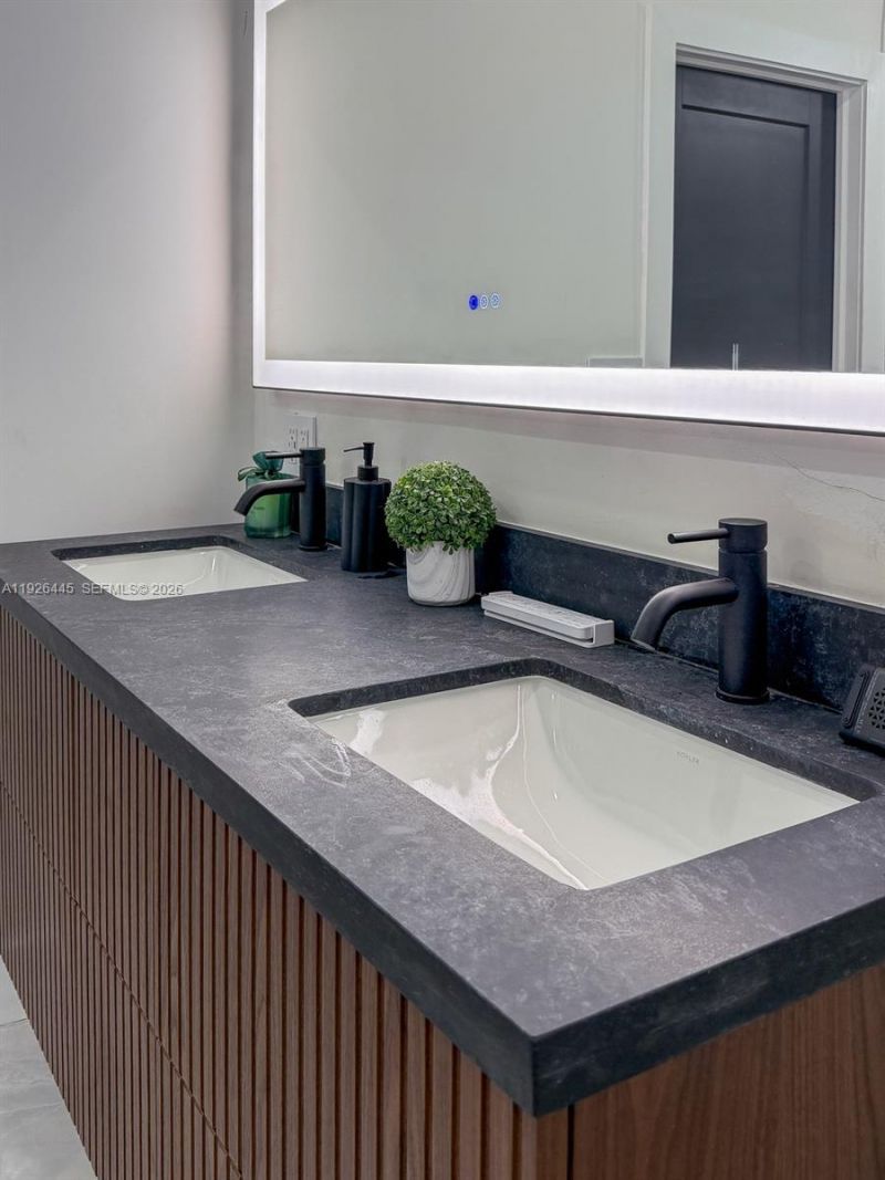 7840 SW 18th Ter, Miami, FL 33155 Photo