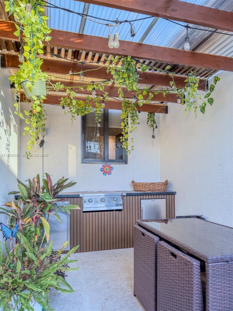 7840 SW 18th Ter, Miami, FL 33155 Photo