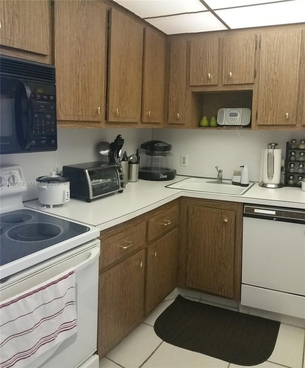 3675 N Country Club Dr, Unit 2005, Aventura, FL 33180 Photo