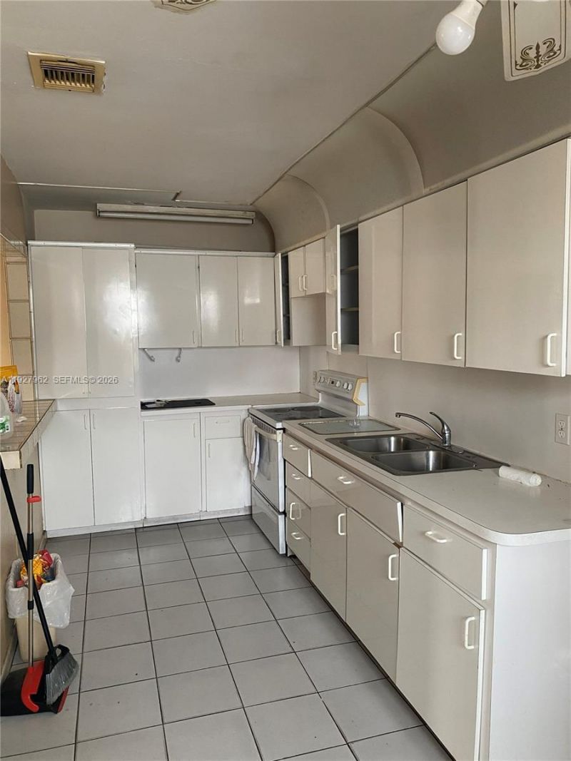 Please Call For Address, Miami, FL 33147 Photo