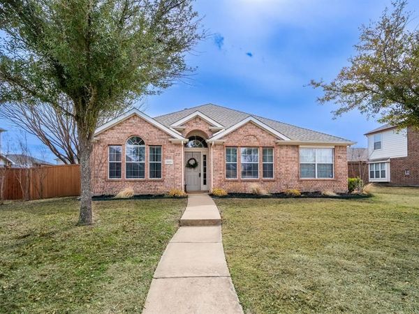 305 Sandy Lane, Royse City, TX 75189