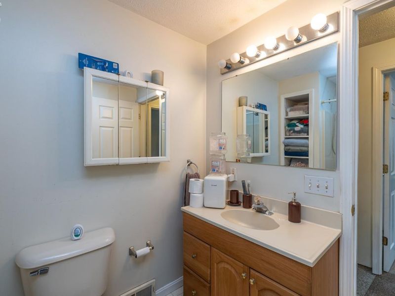 48903 North Ridge Road, Amherst, OH 44001 Photo 46