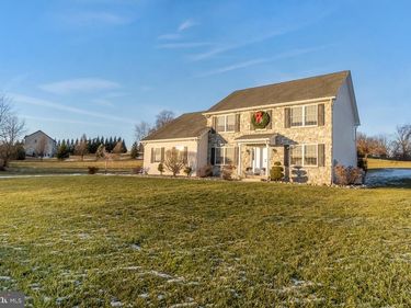 33 STARSEED DRIVE, BANGOR, PA 18013