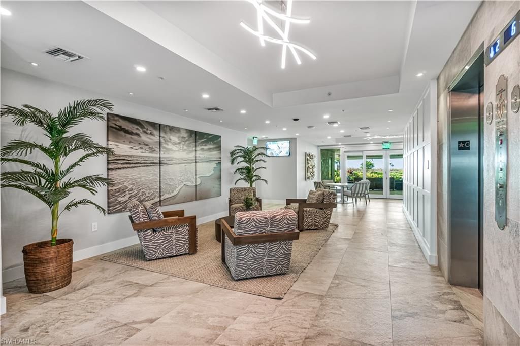 20 Seagate Dr, Unit 103, Naples, FL 34103 Photo