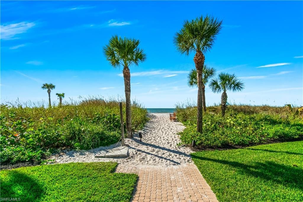 20 Seagate Dr, Unit 103, Naples, FL 34103 Photo