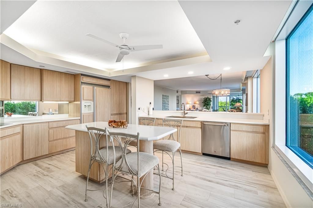 20 Seagate Dr, Unit 103, Naples, FL 34103 Photo