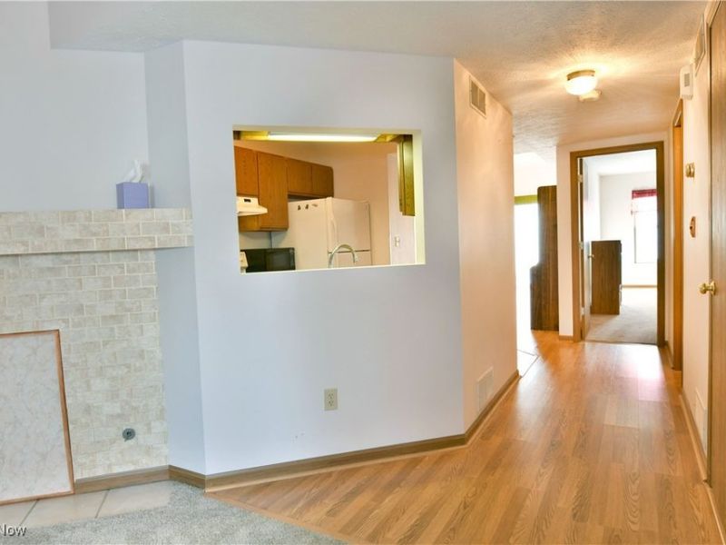 3477 Ivy Hill Circle, Unit B, Cortland, OH 44410 Photo 10