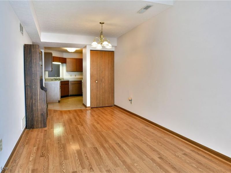 3477 Ivy Hill Circle, Unit B, Cortland, OH 44410 Photo 19