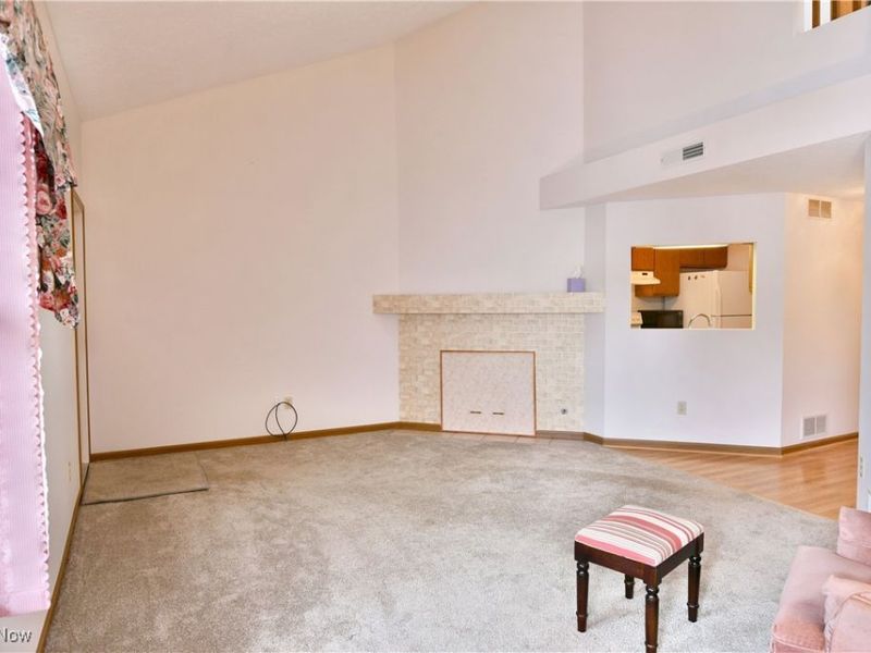 3477 Ivy Hill Circle, Unit B, Cortland, OH 44410 Photo 4