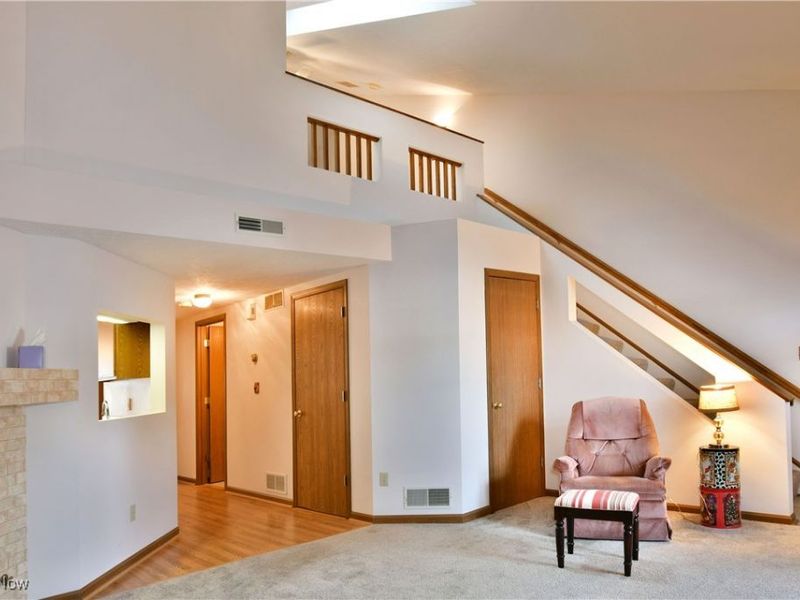 3477 Ivy Hill Circle, Unit B, Cortland, OH 44410 Photo 8