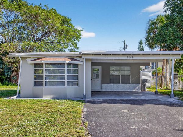208 NE 14th Avenue, Pompano Beach, FL 33060