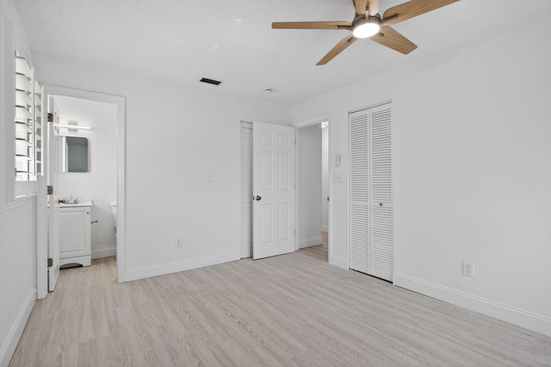 208 NE 14th Avenue, Pompano Beach, FL 33060 Photo