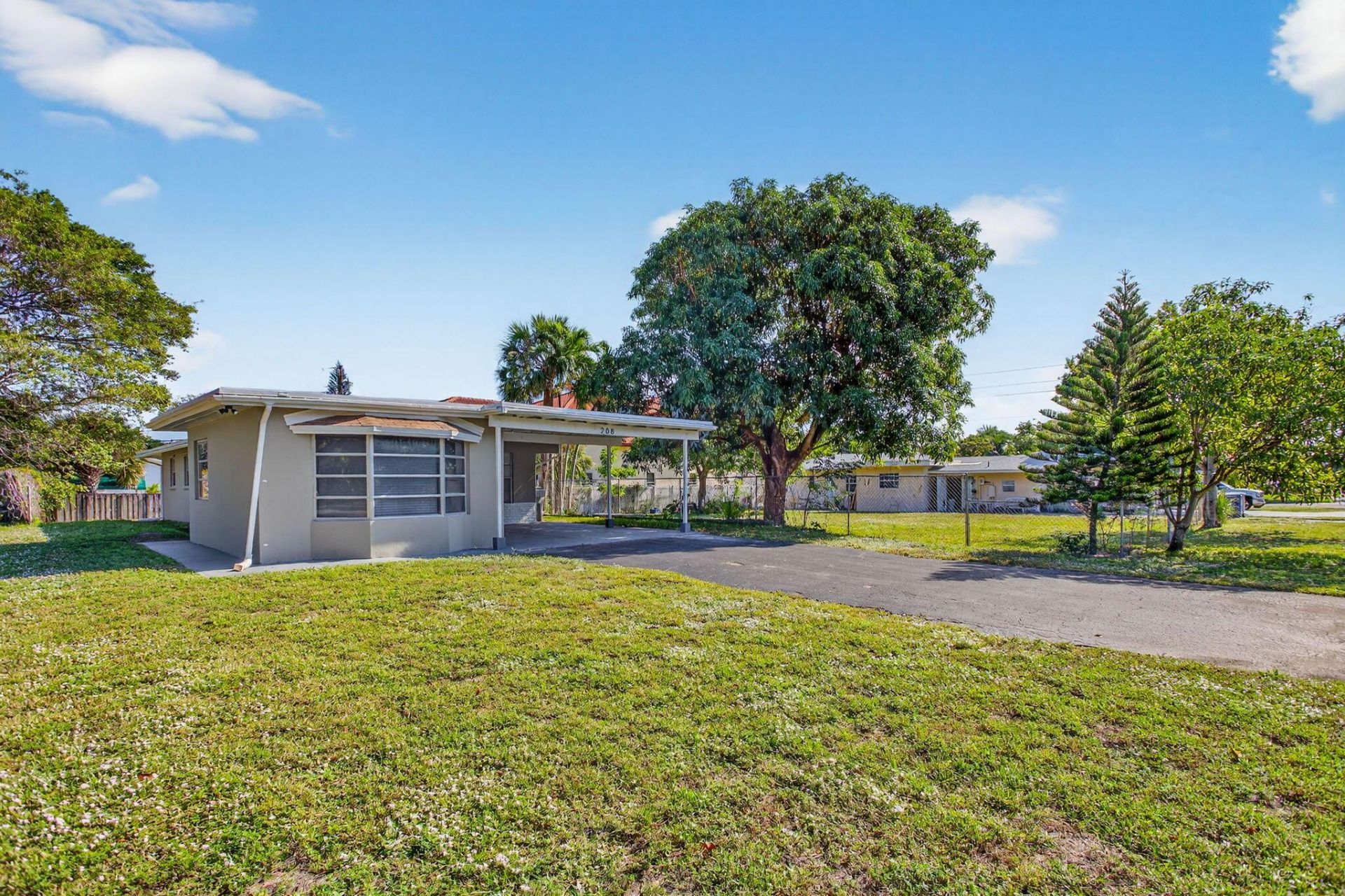 208 NE 14th Avenue, Pompano Beach, FL 33060 Photo