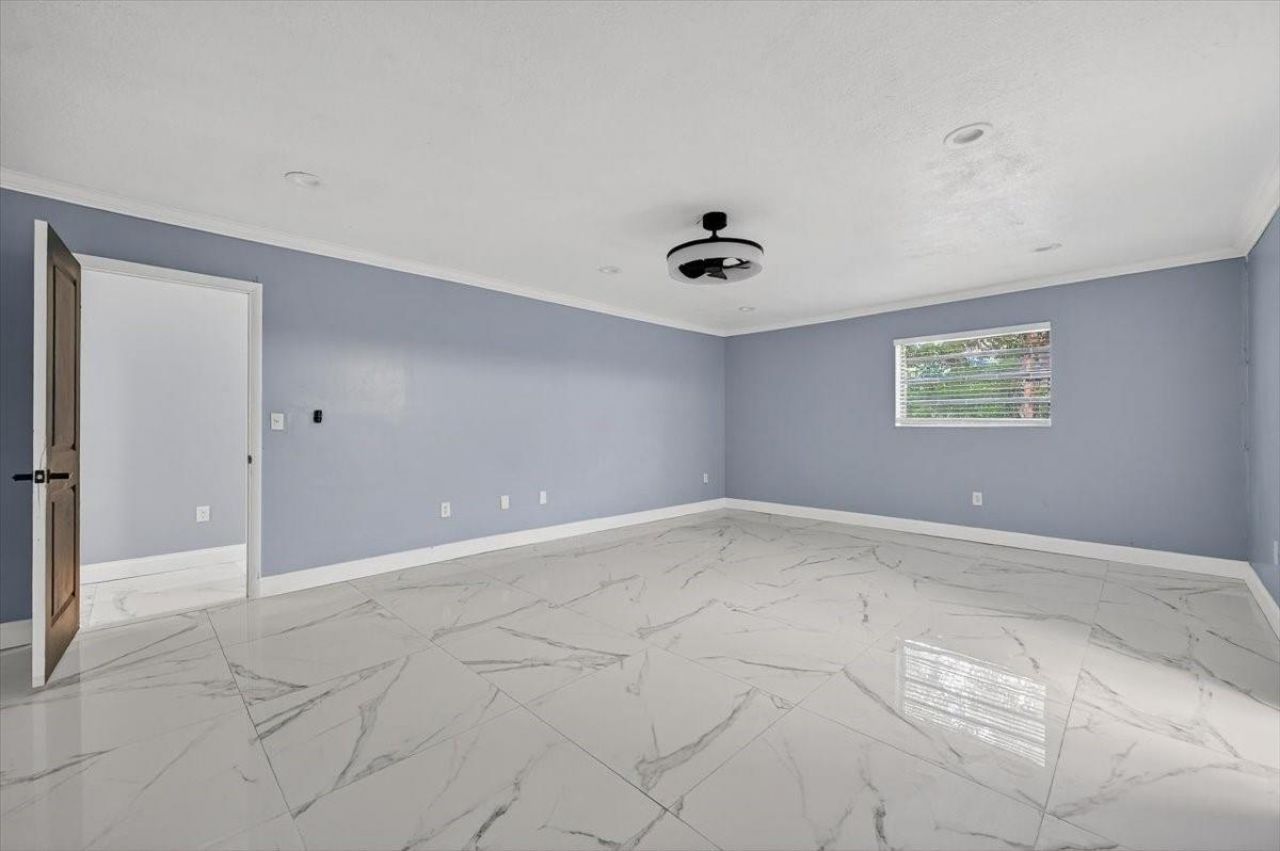 15775 N Miami Avenue, Miami, FL 33169 Photo