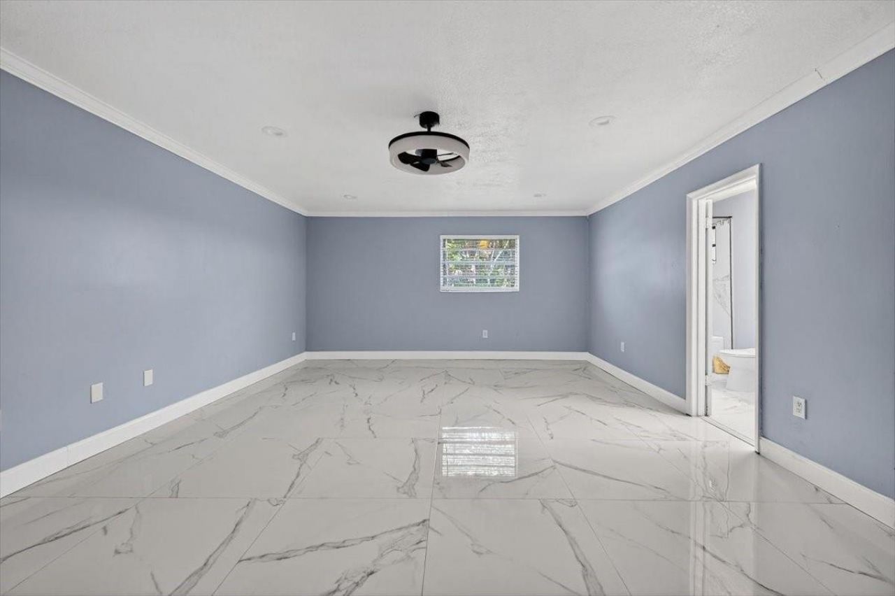 15775 N Miami Avenue, Miami, FL 33169 Photo