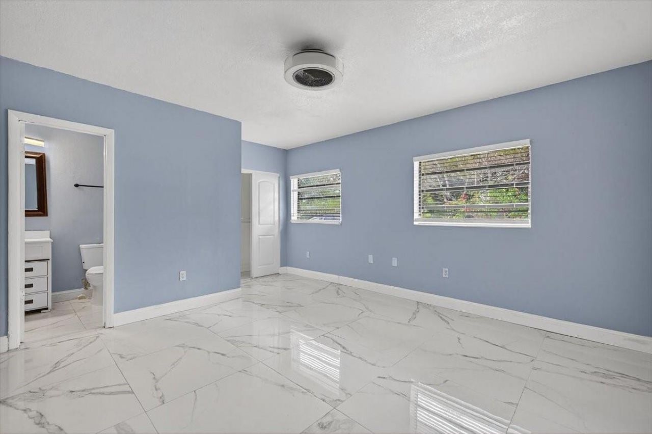 15775 N Miami Avenue, Miami, FL 33169 Photo