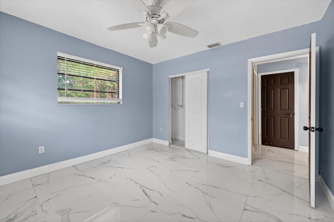 15775 N Miami Avenue, Miami, FL 33169 Photo