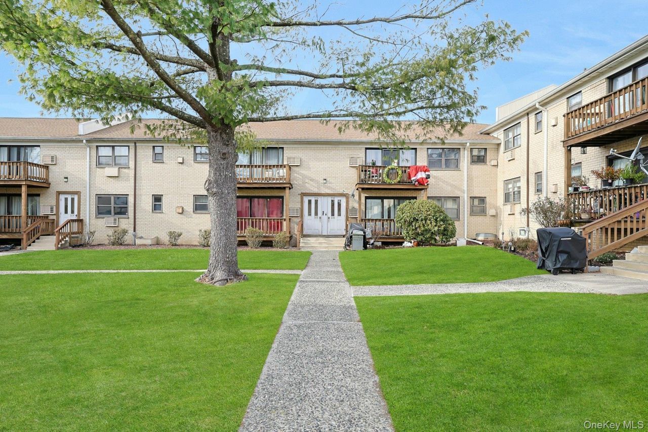 205 Sneden Place W, Unit 205, Spring Valley, NY 10977 Main Photo