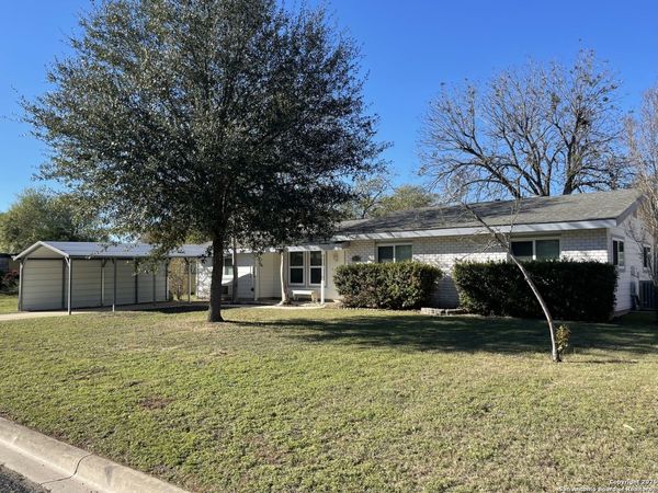 1710 Rosewood, Seguin, TX 78155